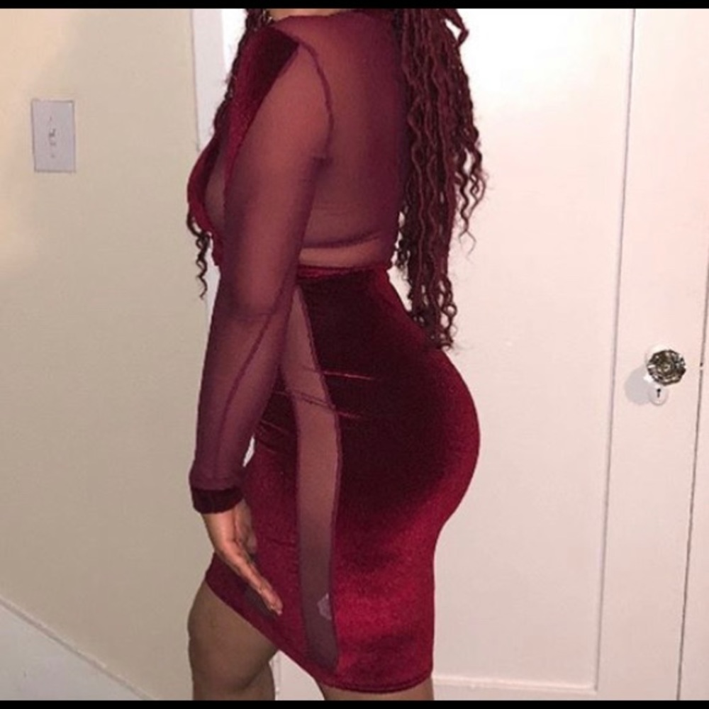 Deep Red Dress - Picture 7 of 7